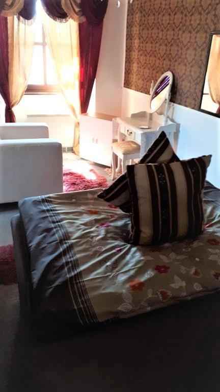 Schloss Weichs Zu Mit 2schlafzimmer Parkplatz Internet 75qm Zentrum Apartment