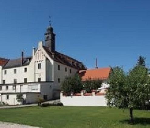 Schloss Weichs Zu Mit 1-2schlafzimmer Parkplatz Internet 60qm Zentrum Apartment